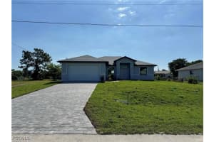 916 Apple Ave, Lehigh Acres