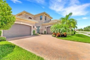 4402 Caldera Cir, Naples