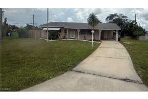 312 Grovewood Ave S, Lehigh Acres