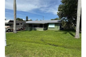 15976 Bellflower St, Bokeelia