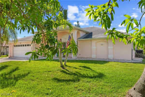 1002 Se 17th St, Cape Coral