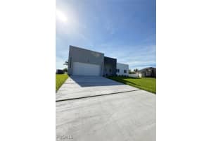 5 Sw 26th Pl, Cape Coral
