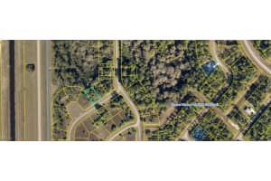 704 Shark Ln, Labelle