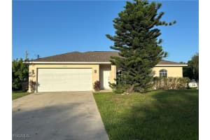 1619 Ne 12th Pl, Cape Coral