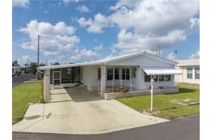 9231 Caloosa Dr, North Fort Myers