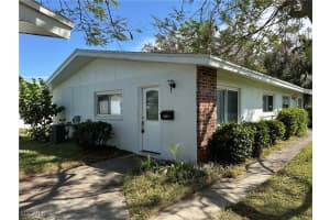 821 Courtington Ln 1, Fort Myers