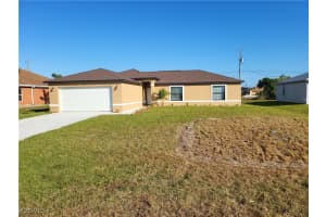 1221 Ne 10th Ln, Cape Coral
