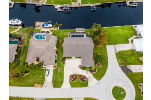2523 Se 24th Pl, Cape Coral