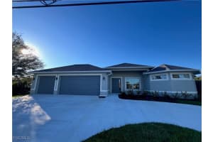 4012 Country Club Blvd, Cape Coral