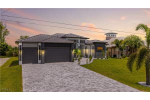 903 Nw 38th Ave, Cape Coral