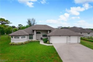 1712 Sw 13th St, Cape Coral