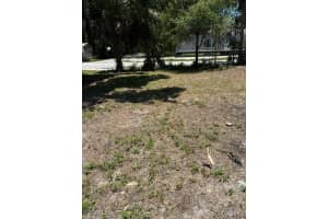 403 Santa Barbara St, North Fort Myers