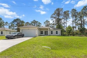 1022 Bagget St E, Lehigh Acres