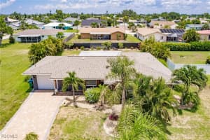 1305 Se 32nd St, Cape Coral