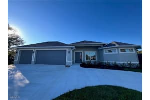 4012 Country Club Blvd, Cape Coral