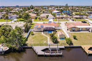 1437 Vendome Ct, Cape Coral