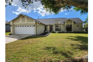 612 Sw 8th Ct, Cape Coral