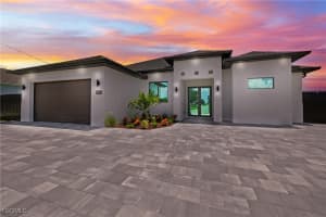 1015 Ne 10th Pl, Cape Coral