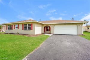 605 Se 35th St, Cape Coral