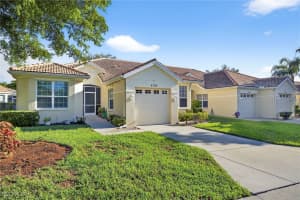 8796 Stockbridge Dr, Fort Myers