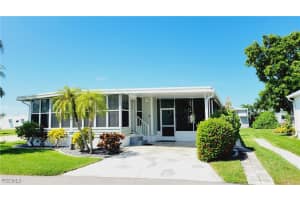 267 Shoreland Dr, Fort Myers