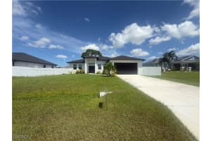 507 Nw 1st Ter, Cape Coral