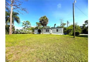 1982 Laurel Ln, North Fort Myers