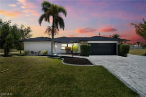 1900 Sw 54th St, Cape Coral