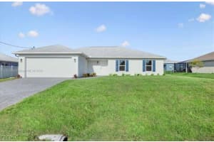 1711 Nw 10 Pl, Cape Coral