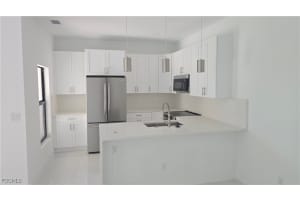 4331 Ne 11th Ave, Cape Coral