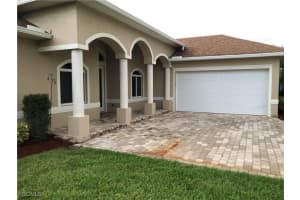 806 Sw 9th Ct, Cape Coral