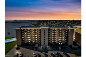 4280 Se 20th Pl 207, Cape Coral