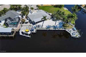12082 Moon Shell Dr, Matlacha Isles