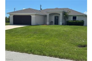 3716 Sw 15th Pl, Cape Coral