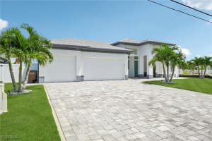 21 Sw 21st St, Cape Coral