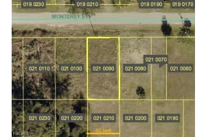 453 Monterey St, North Fort Myers