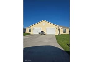 906 Se 6th Ct, Cape Coral