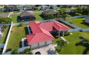 1817 Sw 22nd Ter, Cape Coral