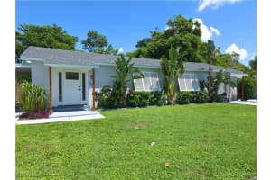 1915 Llewellyn Dr, Fort Myers