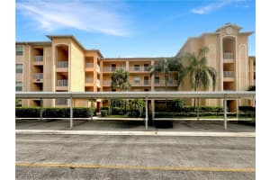 8550 Kingbird Loop 648, Estero
