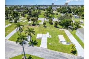 77 Birch Blvd, Fort Myers