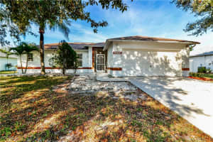 15619 Sunny Crest Ln, Fort Myers