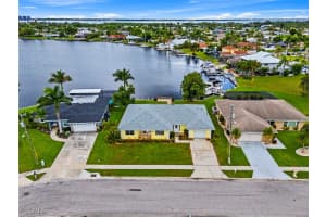 4520 Vinsetta Ave, North Fort Myers