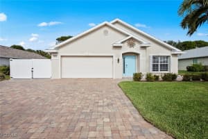 15817 Beachcomber Ave, Fort Myers