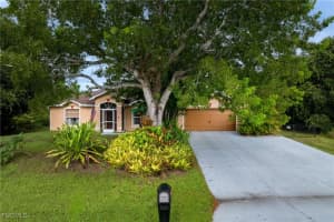 705 Magnolia Ave, Lehigh Acres