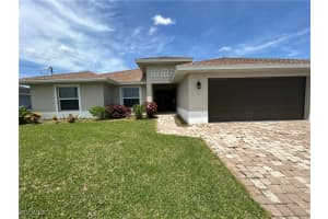 2412 Nw 8th Pl, Cape Coral