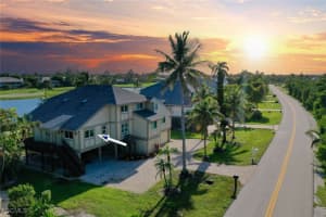 1611 Sand Castle Rd, Sanibel