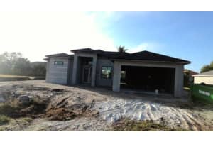 214 Nw 5th St, Cape Coral