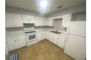 12607 1st St, Fort Myers