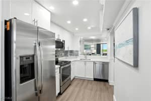 440 Seaview Ct 201, Marco Island